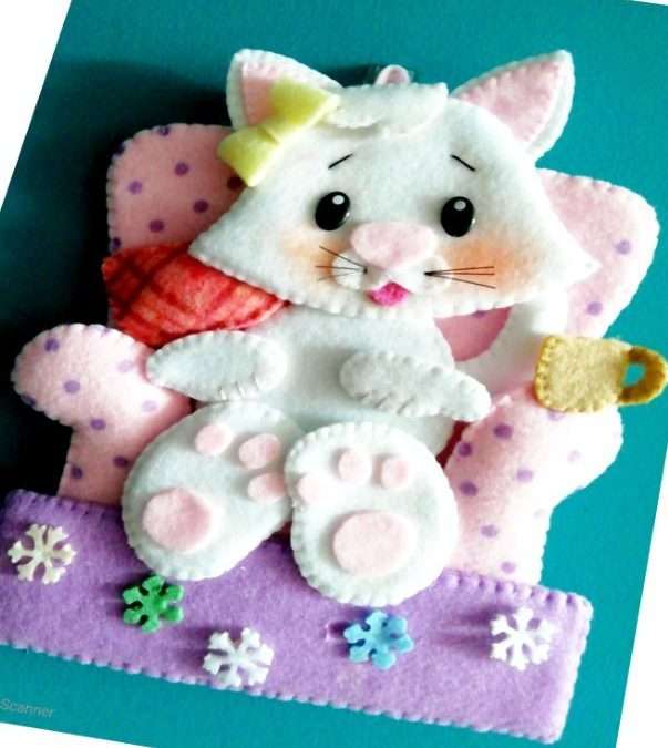 Gatita Rosa en Paño Lency